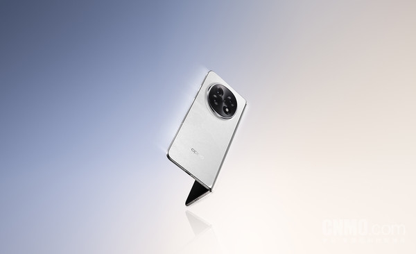 苹果服了！自购OPPO Find N5拆解：承认折痕水平难以超越