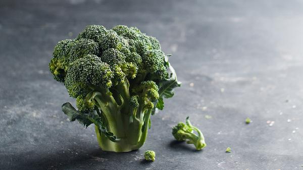 西兰花很小就开花了还能吃吗