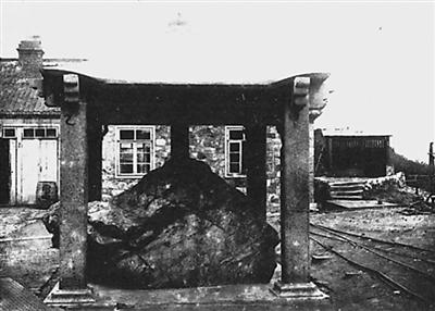 人民日报刊文：唐鸿胪井碑理应归还中国